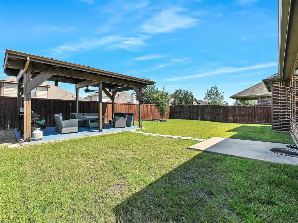 2613 Sunstar Drive