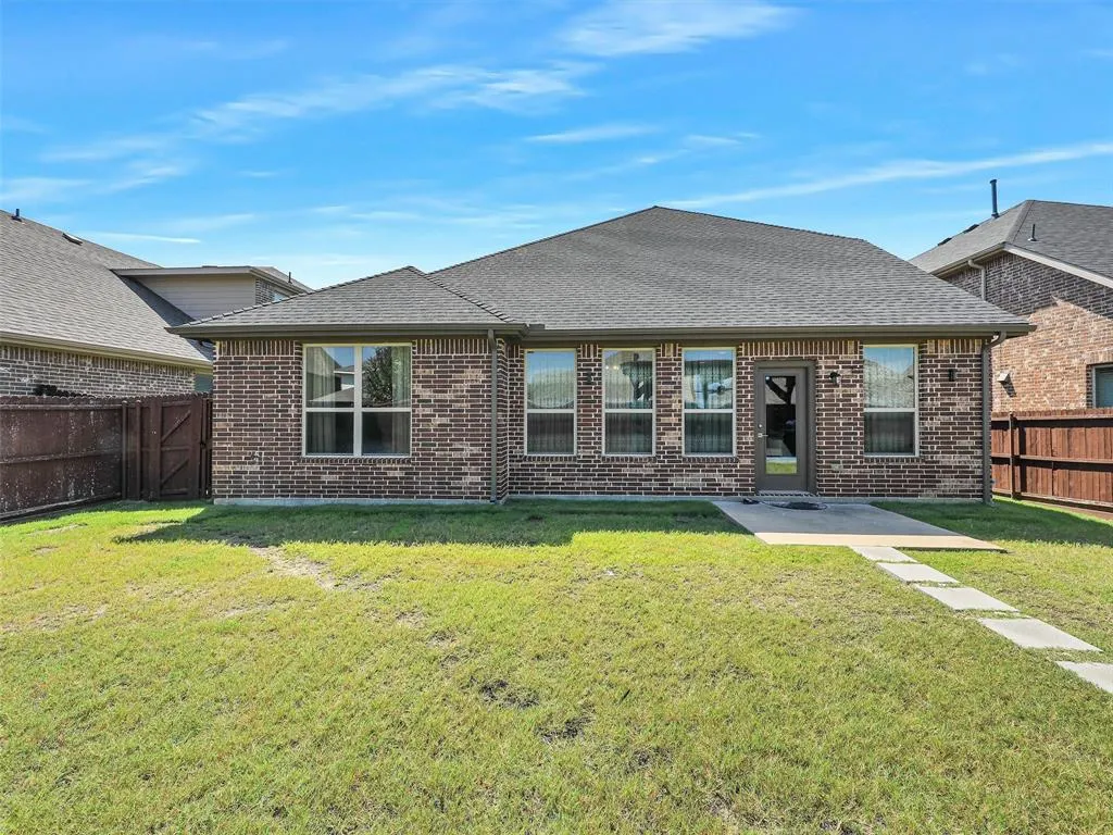 2613 Sunstar Drive