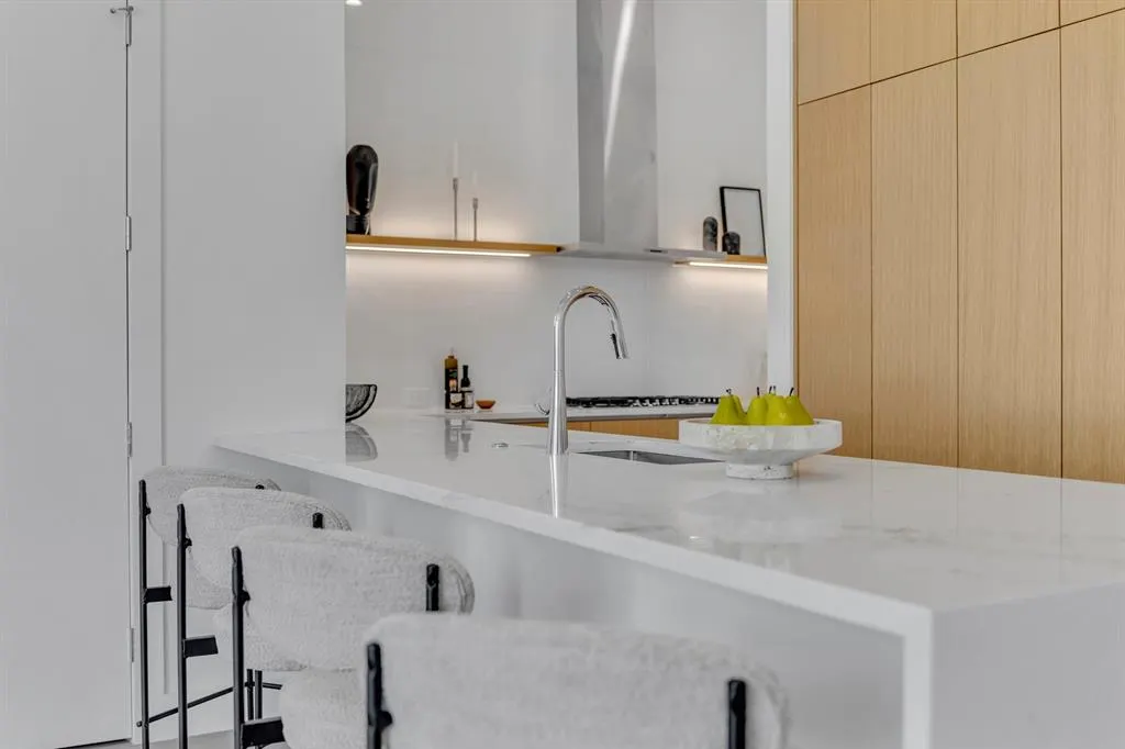 610 N Oak Cliff Boulevard, #204