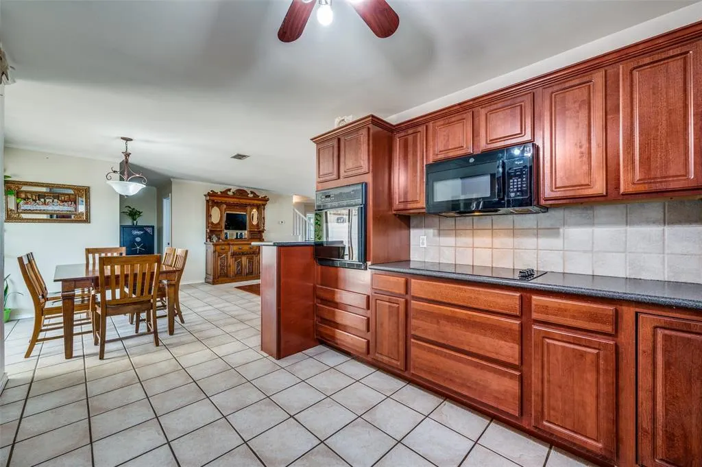 7889 County Road 134