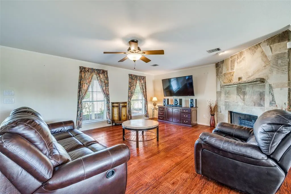 7889 County Road 134