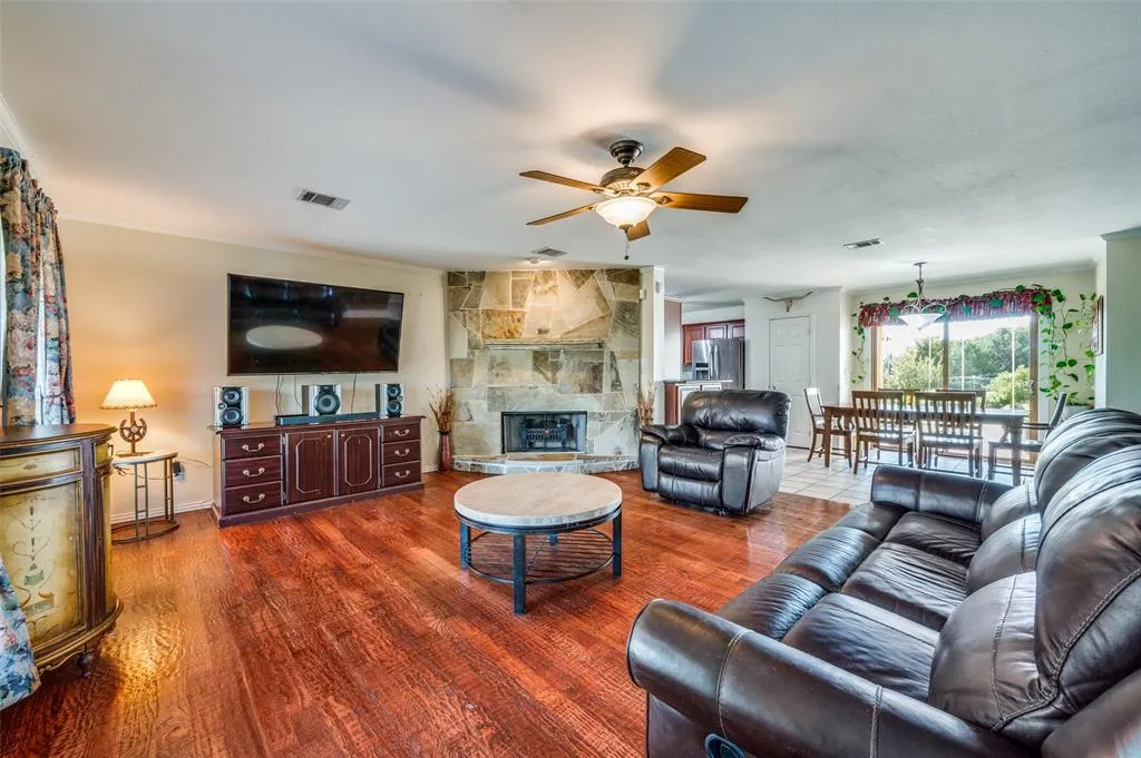 7889 County Road 134