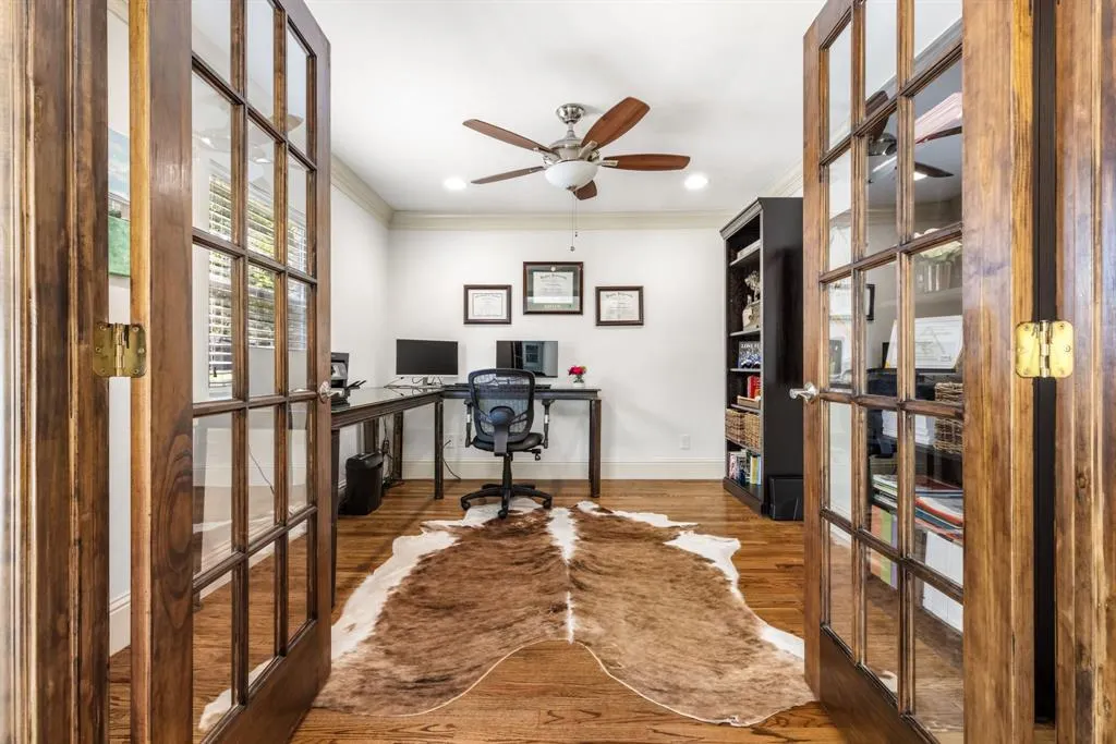 3965 Crown Shore Drive