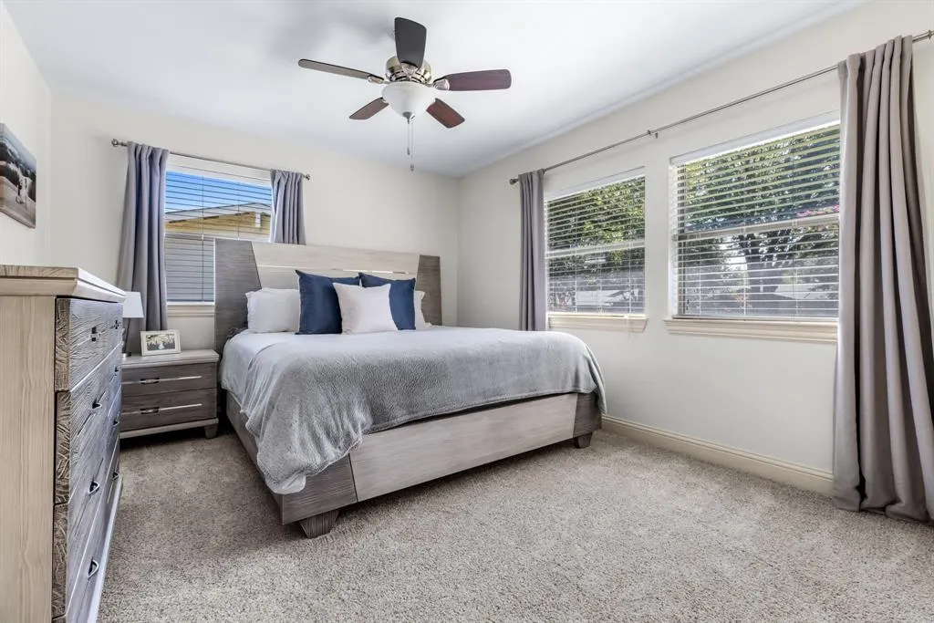 3965 Crown Shore Drive