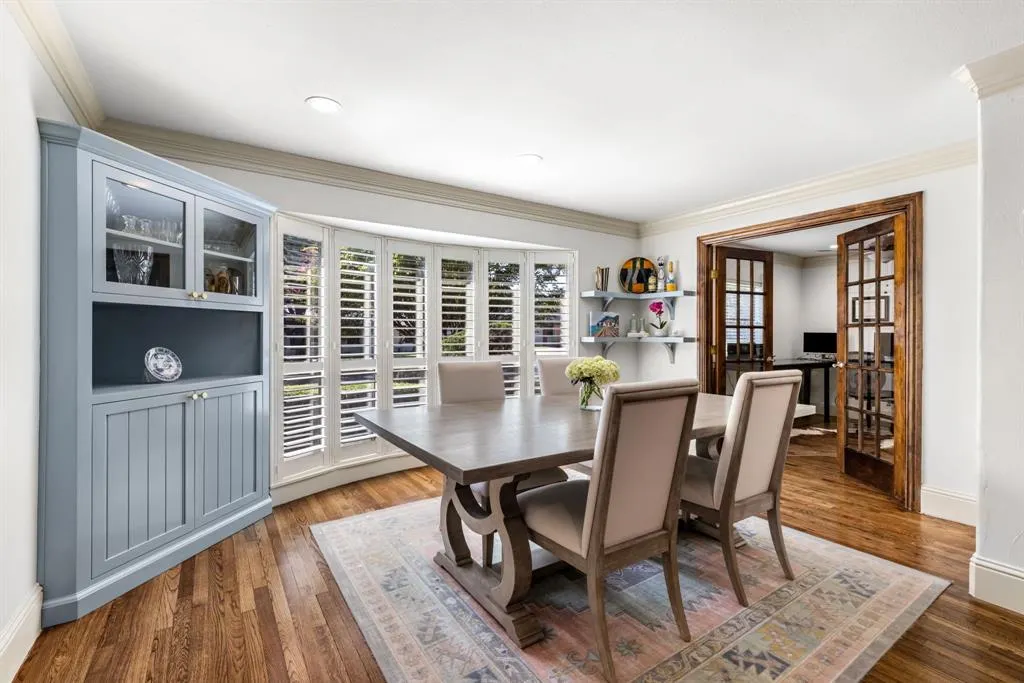 3965 Crown Shore Drive