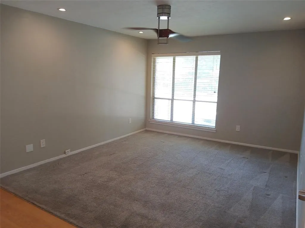 10536 Stone Canyon Road, #216