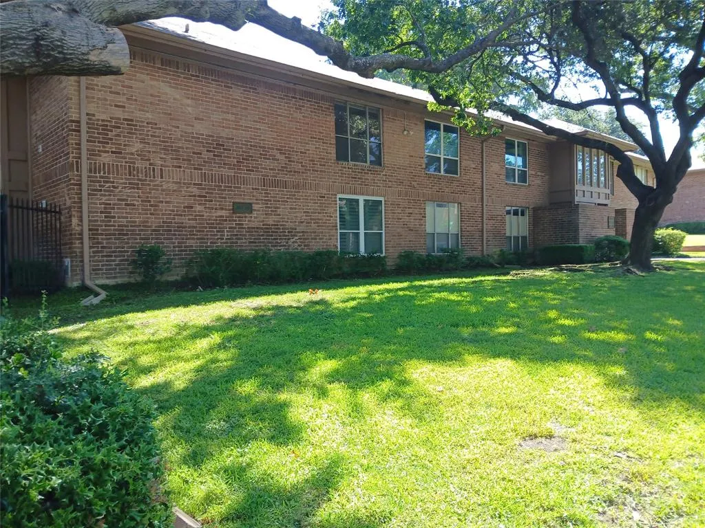 10536 Stone Canyon Road, #216