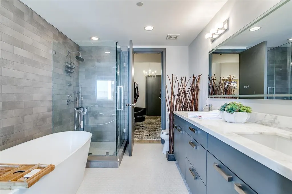 1505 Elm Street, #1603