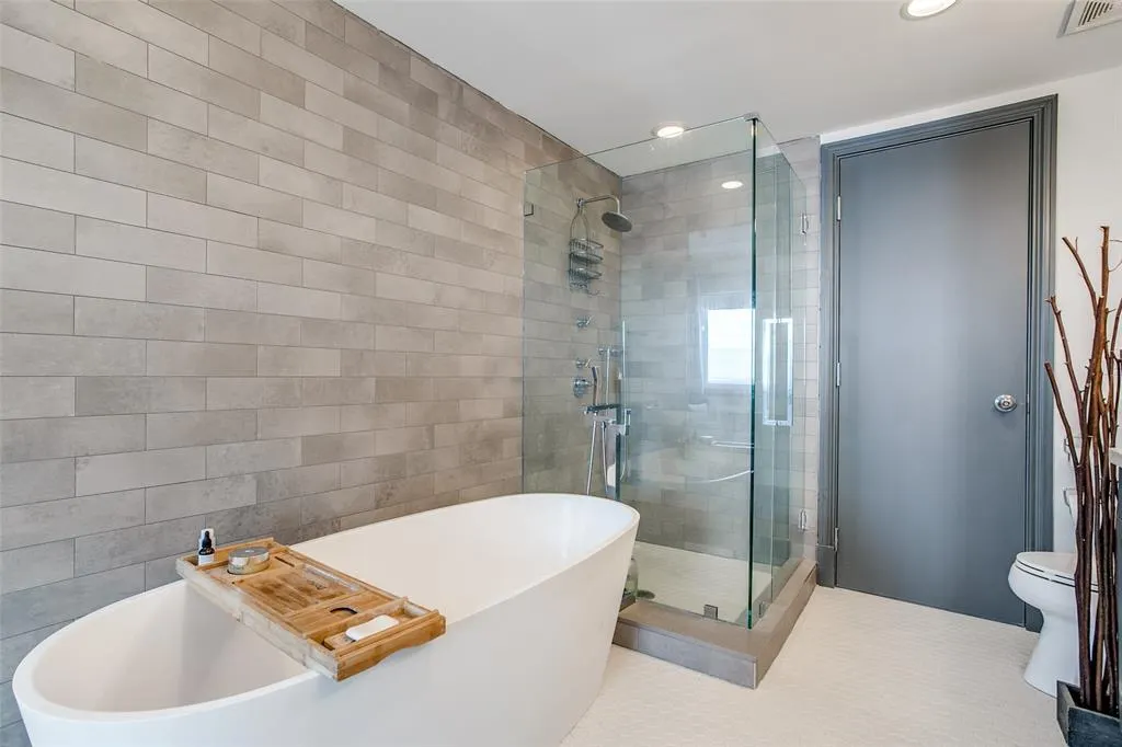 1505 Elm Street, #1603