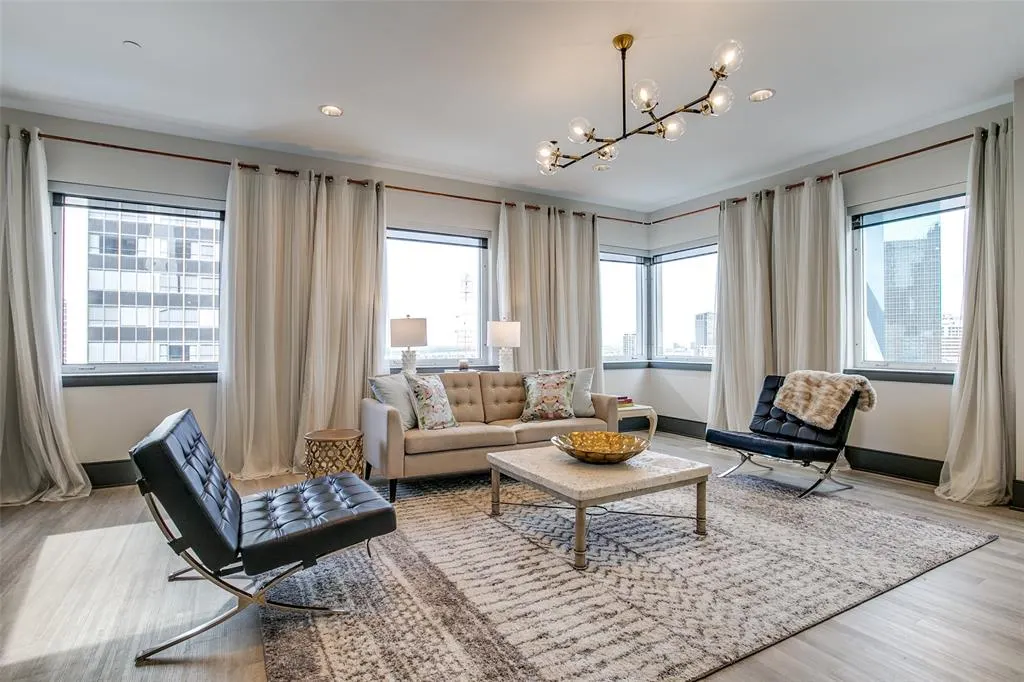 1505 Elm Street, #1603