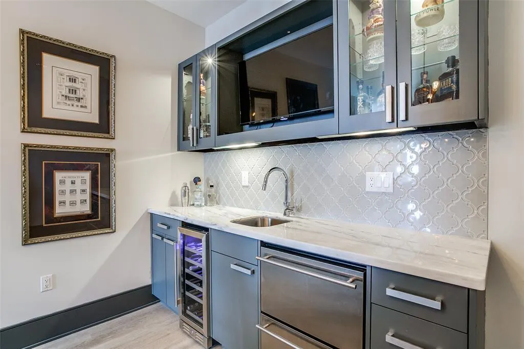 1505 Elm Street, #1603