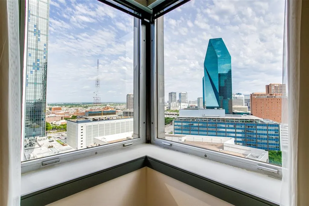 1505 Elm Street, #1603