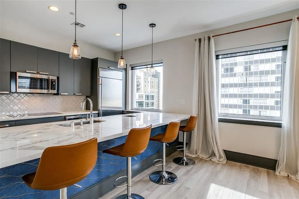 1505 Elm Street, #1603