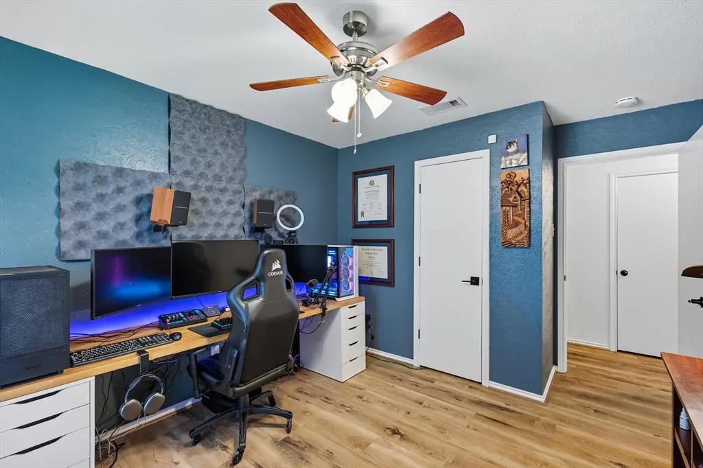 202 Mistletoe Drive