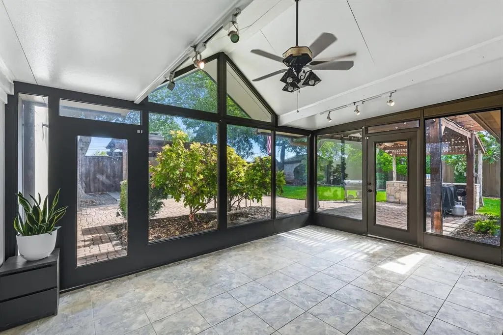 202 Mistletoe Drive