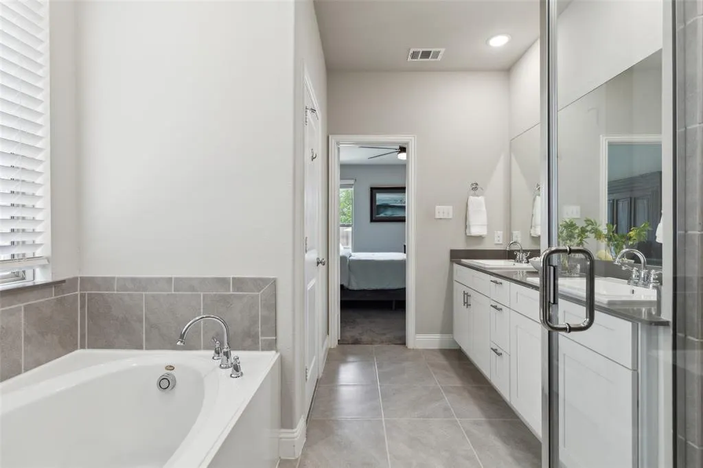 5909 Horsetail Drive