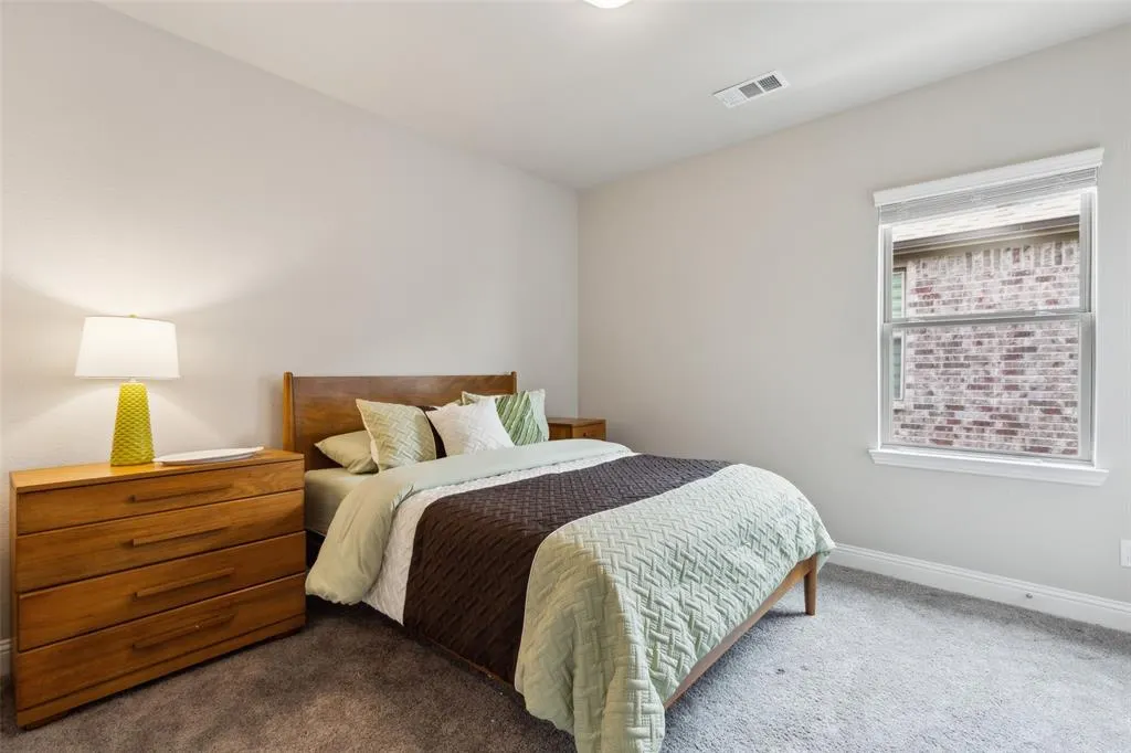 5909 Horsetail Drive