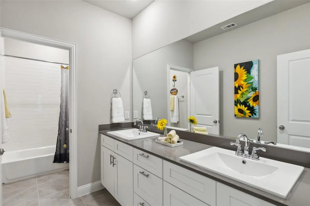 5909 Horsetail Drive