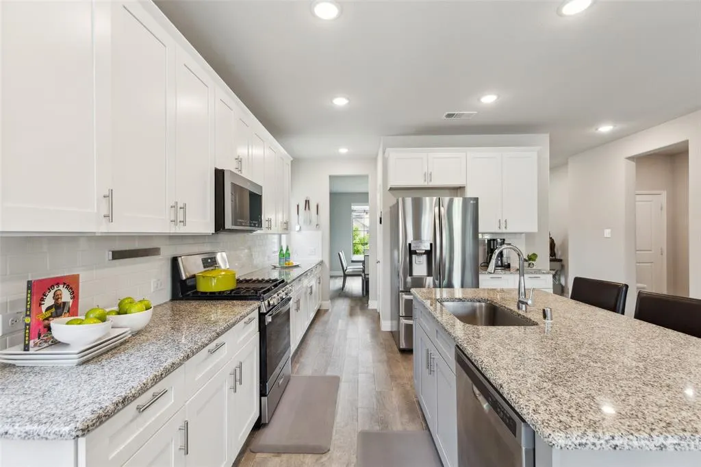 5909 Horsetail Drive