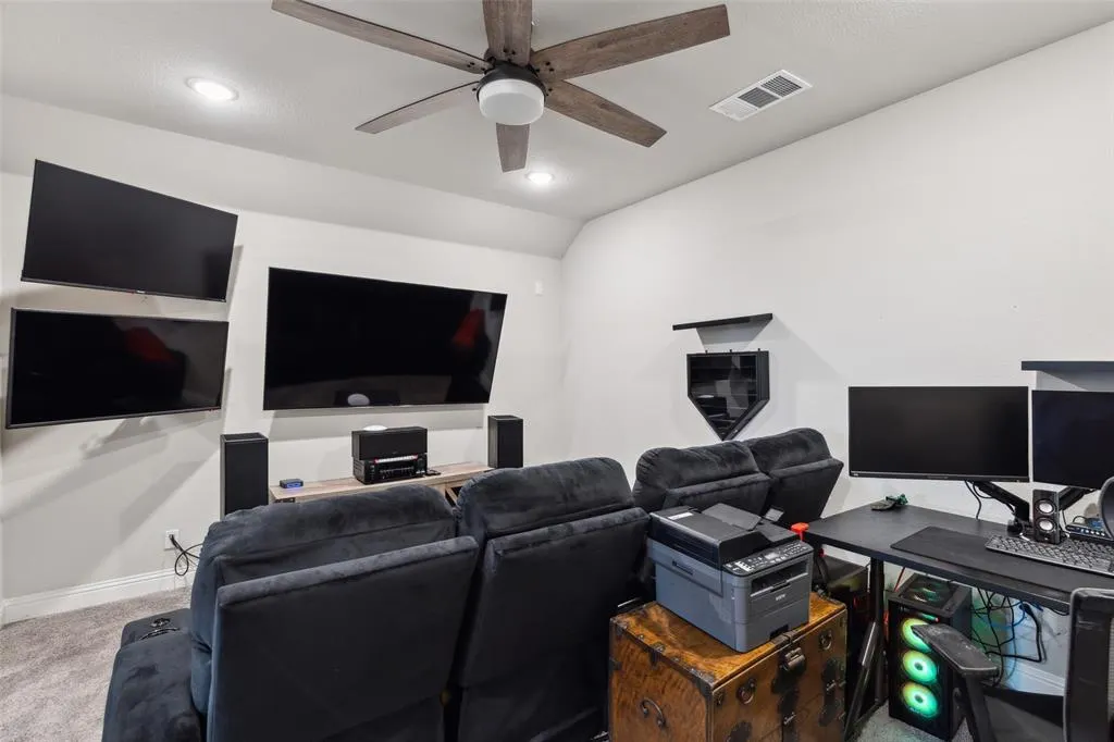 5909 Horsetail Drive