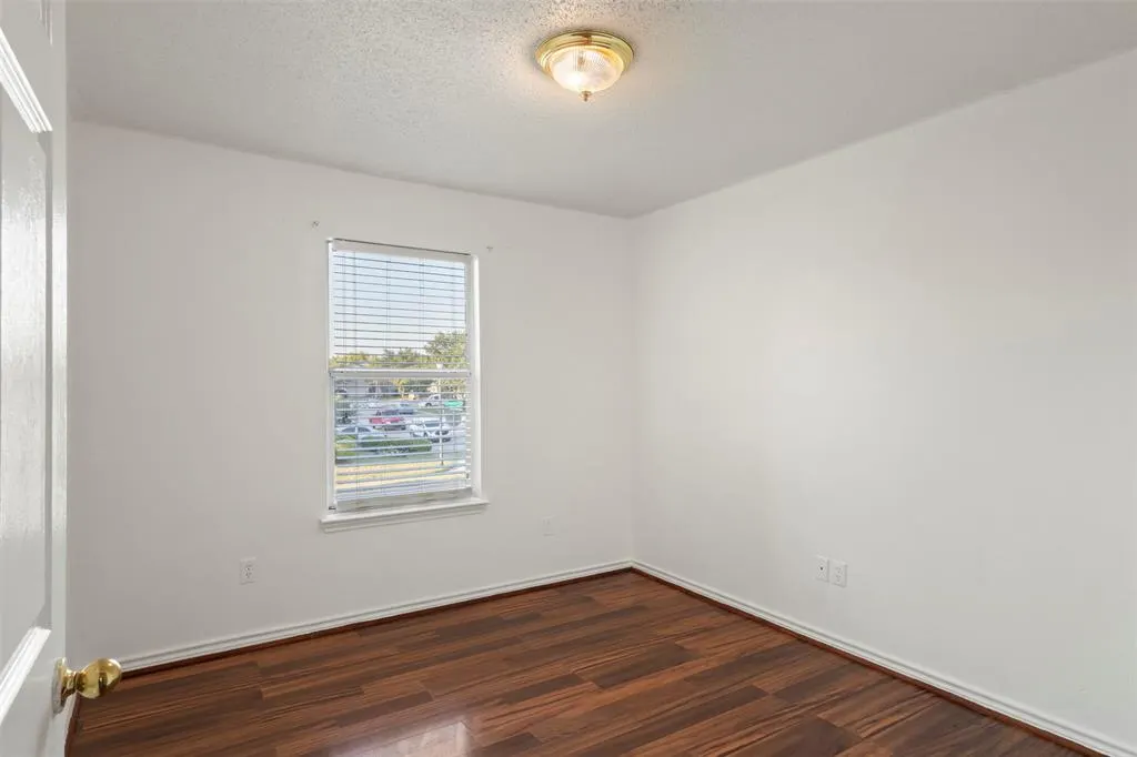 2444 Chinkapin Way