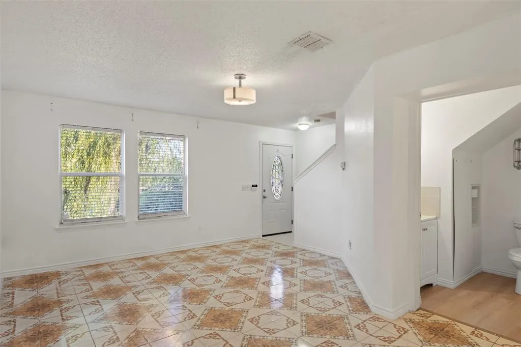 2444 Chinkapin Way