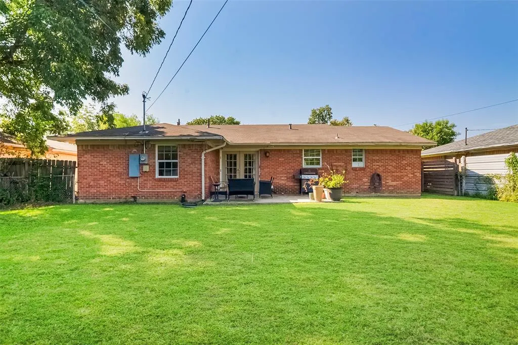 2625 Jonesboro Avenue