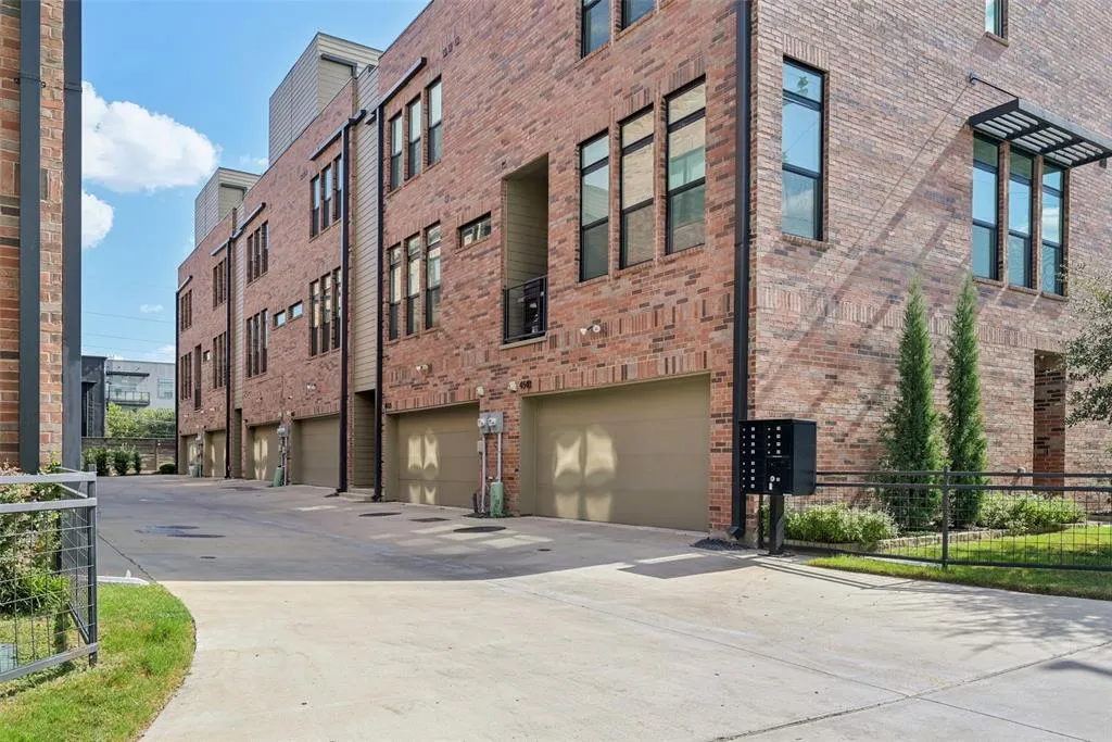 4511 Arberry Lane