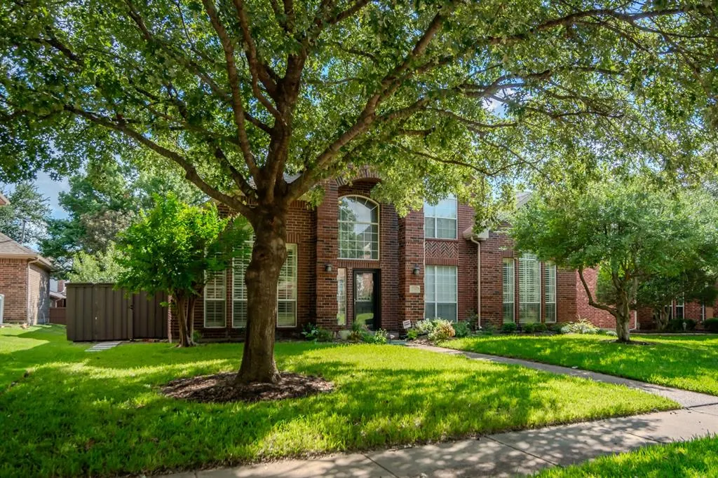 3316 Shady Valley Road