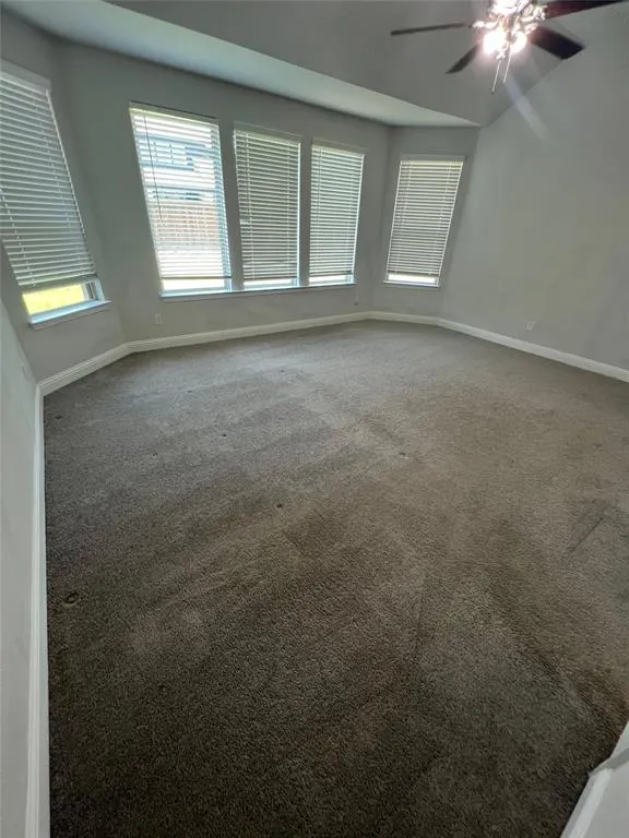 1624 Bluebonnet Lane