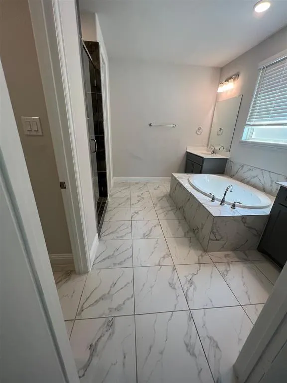1624 Bluebonnet Lane