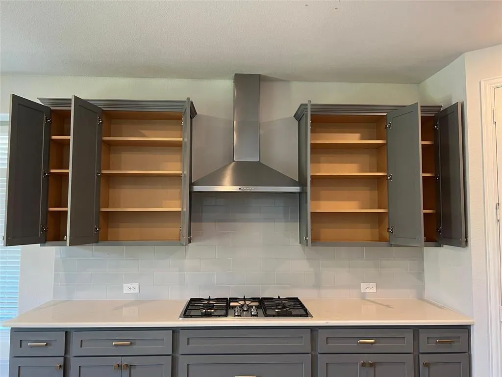 1624 Bluebonnet Lane