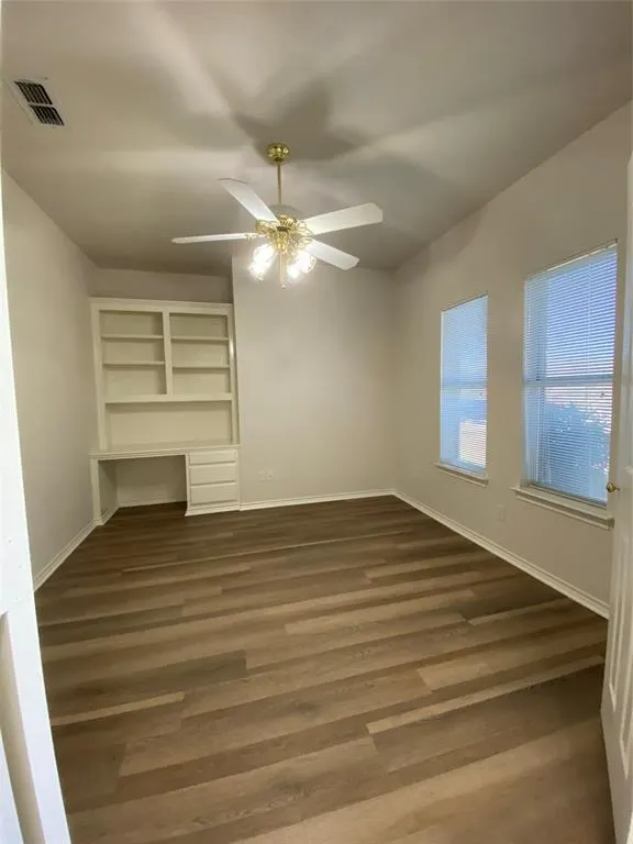 4763 Red Oak Circle