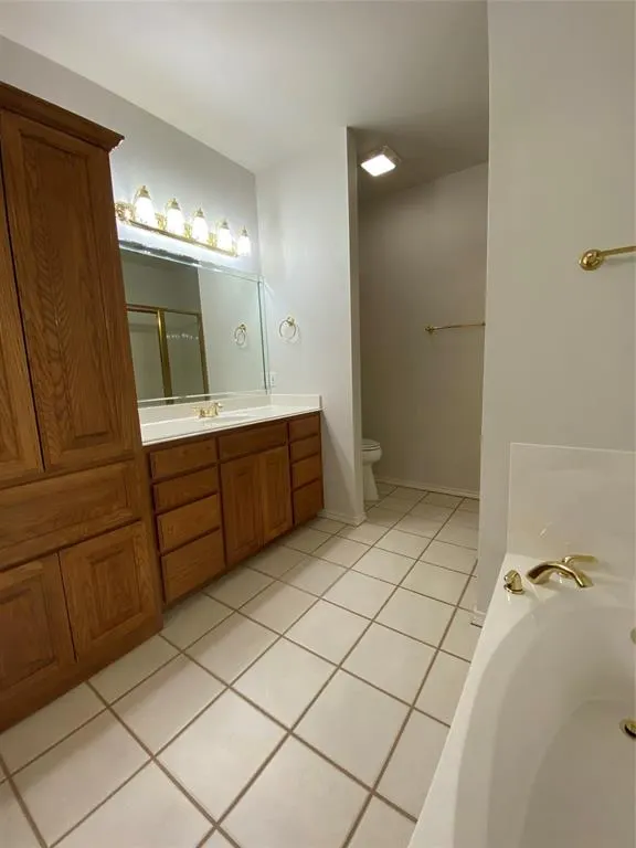 4763 Red Oak Circle