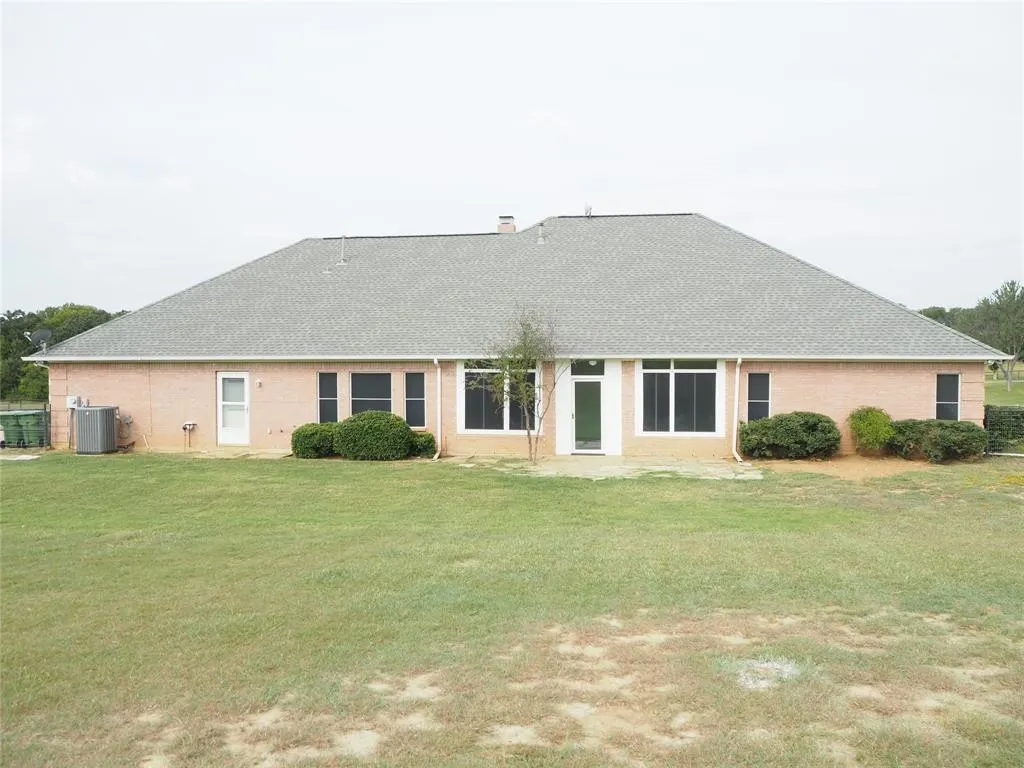 4763 Red Oak Circle
