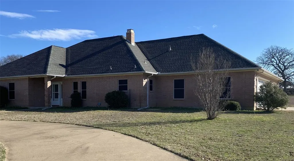 4763 Red Oak Circle