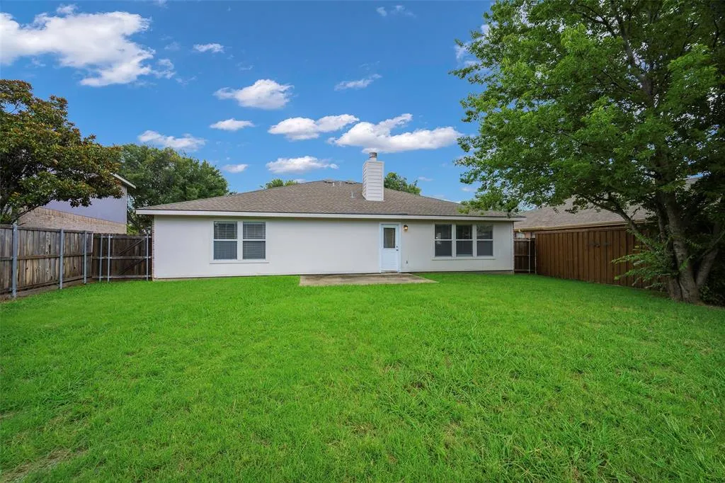2805 High Pointe Boulevard