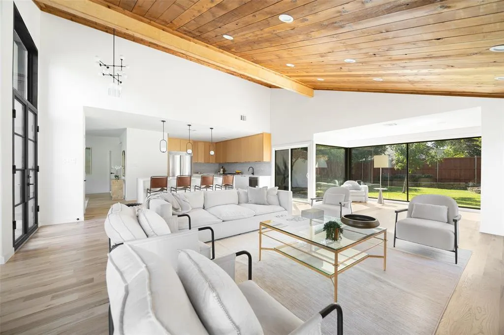 9530 Viewside Drive