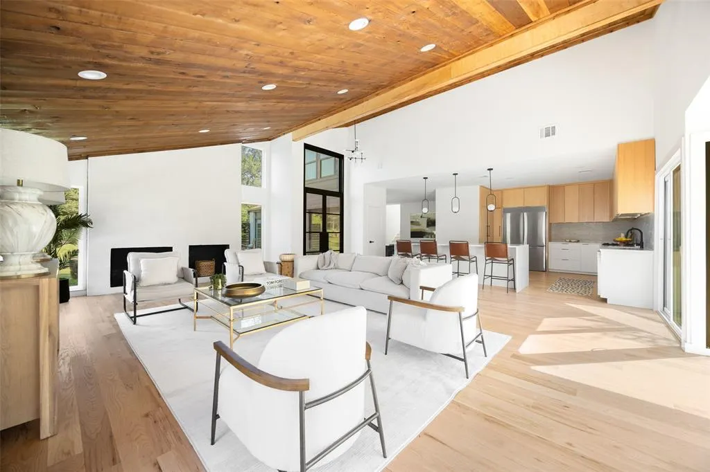9530 Viewside Drive