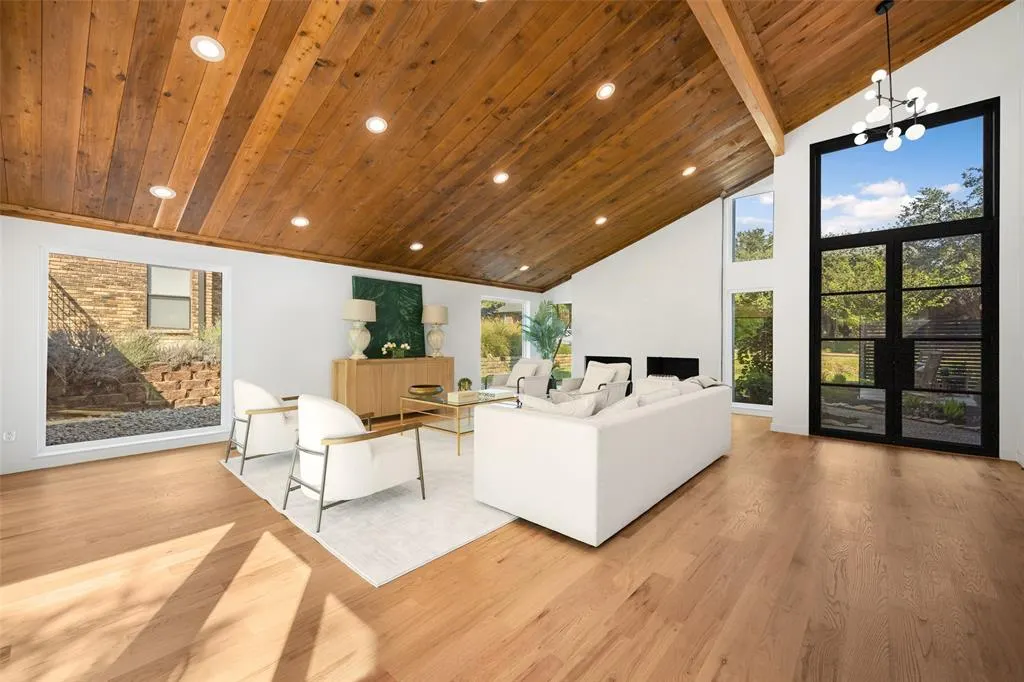 9530 Viewside Drive