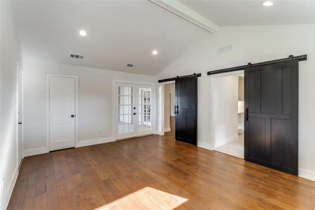 10101 Apple Creek Drive