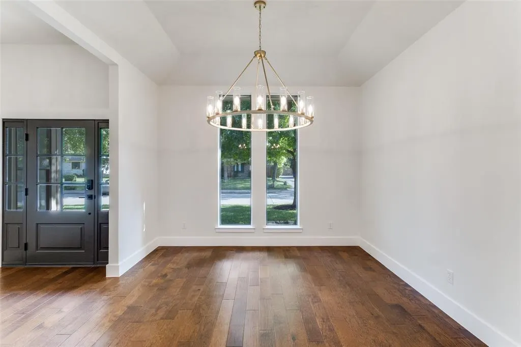 10101 Apple Creek Drive