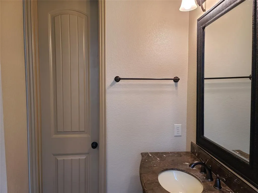 2282 Kittyhawk Drive