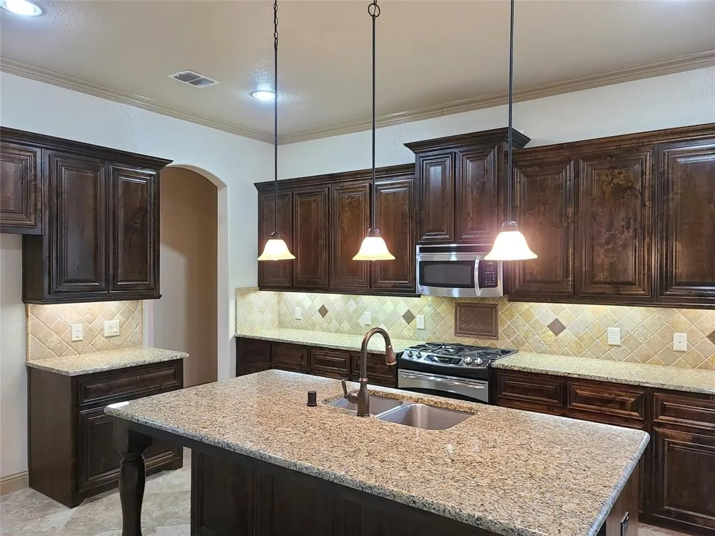 2282 Kittyhawk Drive