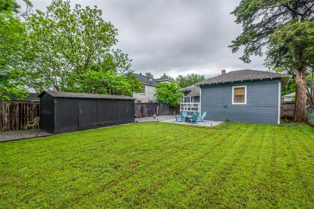 705 S Glasgow Drive