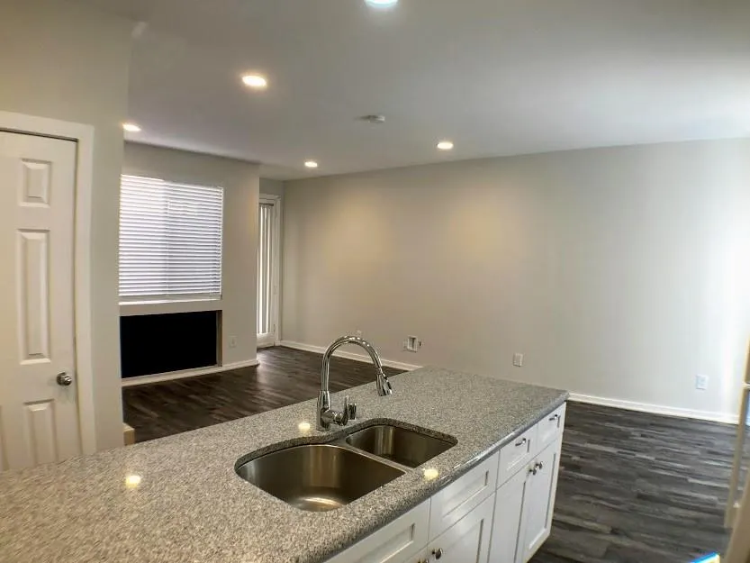 4015 Bowser Avenue, #C
