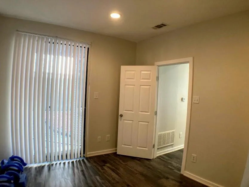 4015 Bowser Avenue, #C