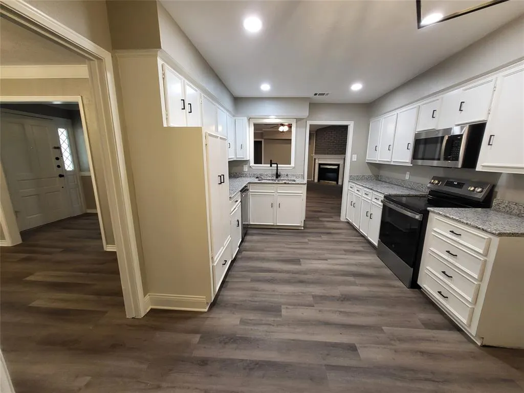 14706 Overview Drive