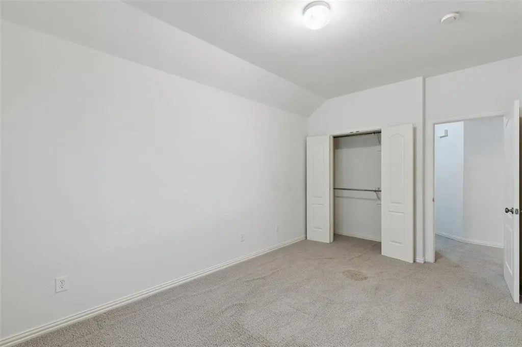 1404 Waterside Drive