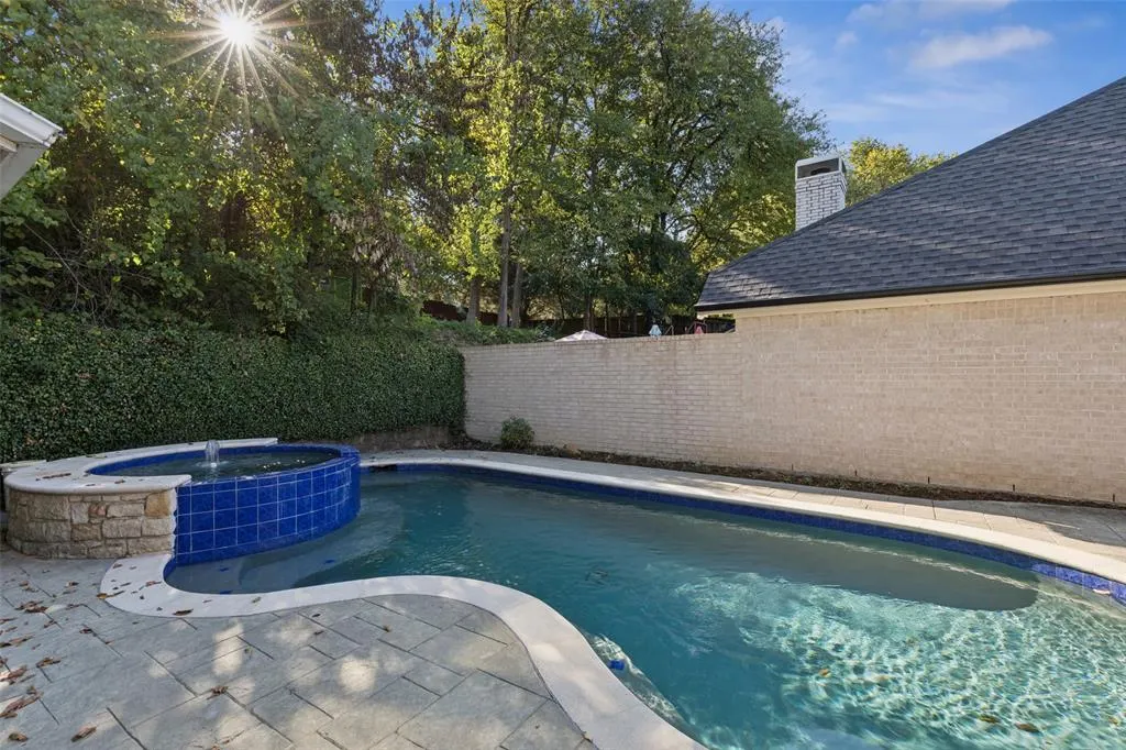 1404 Waterside Drive